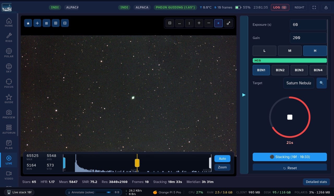 Live stacking the Saturn Nebula (NGC 7009)